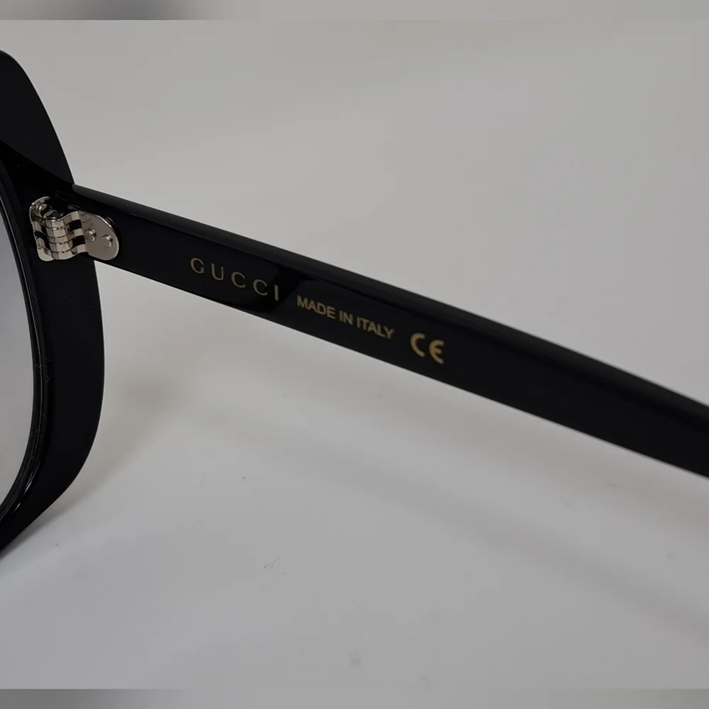 Gucci Nero Sunglasses Oversized Square Frame Black Gray GG0472SA 001 56-17-145